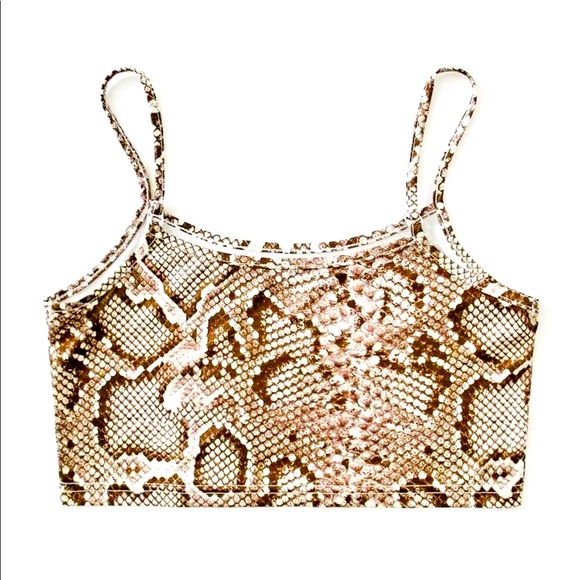 🐍 NWT Snakeskin Patterned Cami Crop Top! 🐍 - Picture 3 of 5